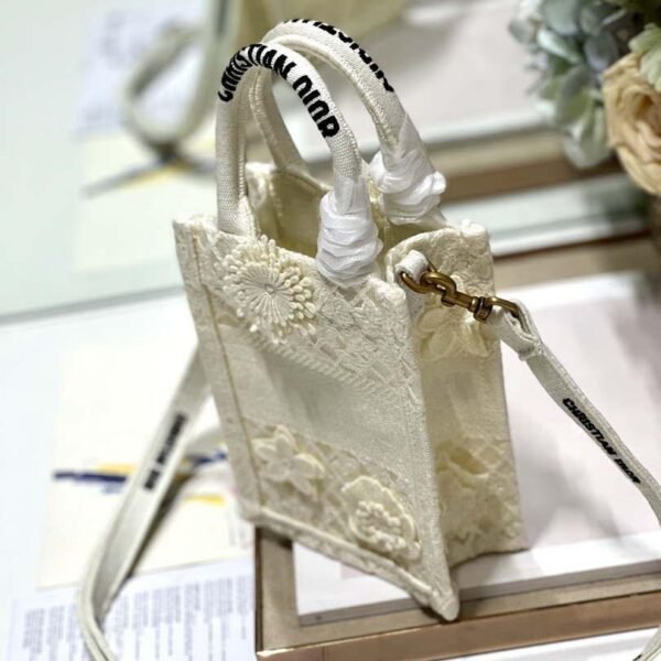 6533249d1db22.jpg 6533249d1db22.jpg