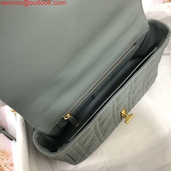 6533282a6aff7.jpg 6533282a6aff7.jpg