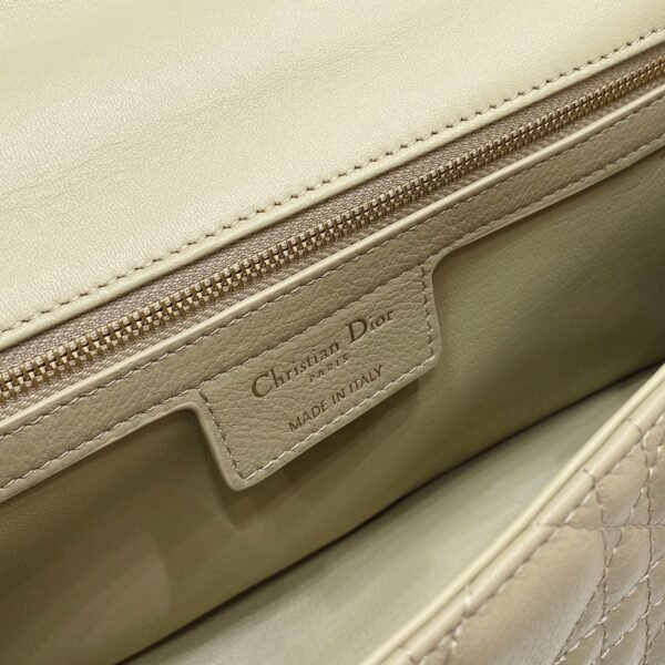 653328b06af12.jpg 653328b06af12.jpg