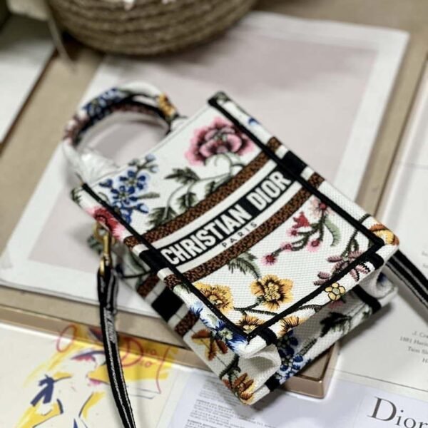 6533298982de6.jpg 6533298982de6.jpg