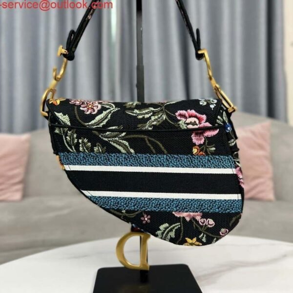 65332a06c4fa9.jpg 65332a06c4fa9.jpg