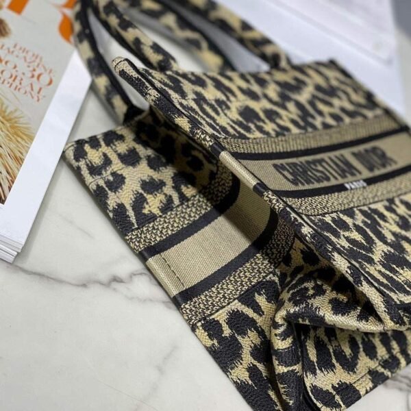 65332e0969e7d.jpg 65332e0969e7d.jpg