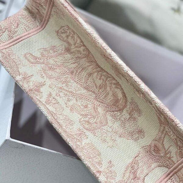 653330dd0856e.jpg 653330dd0856e.jpg