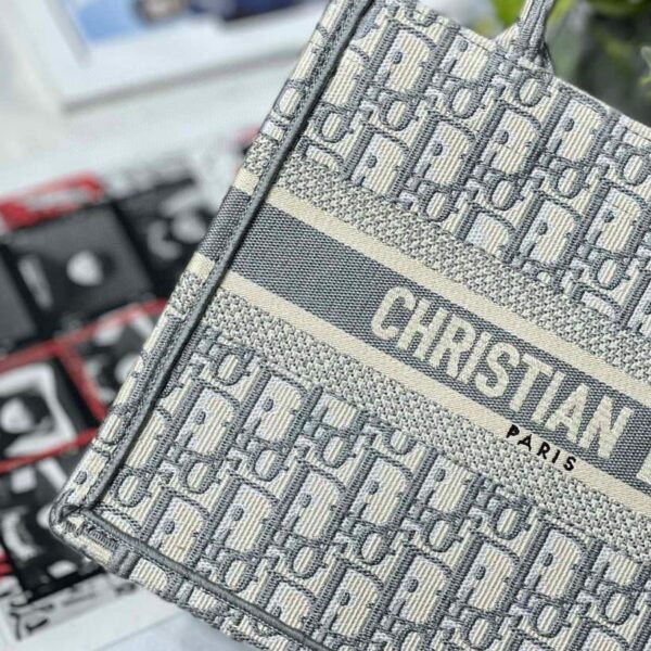 653330f9201f5.jpg 653330f9201f5.jpg