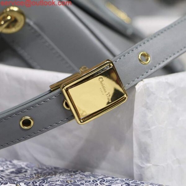 6533341908113.jpg 6533341908113.jpg