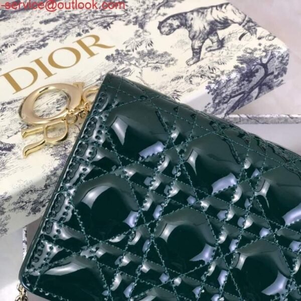 6533352f592cb.jpg 6533352f592cb.jpg