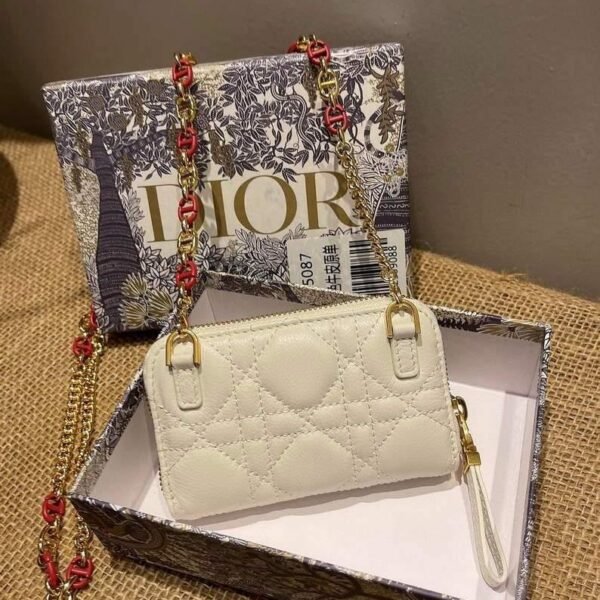 65333549e7db8.jpg 65333549e7db8.jpg