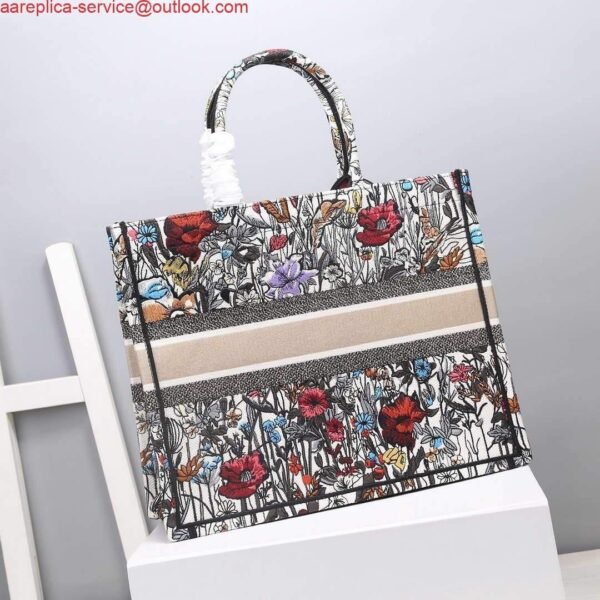 6533389a2e2c3.jpg 6533389a2e2c3.jpg