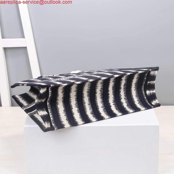 653338c3bfc27.jpg 653338c3bfc27.jpg