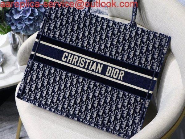 65333a72a75f2.jpg 65333a72a75f2.jpg