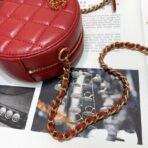 chanel-19-chain-infinity-clutch-with-chain-86063-3.jpg