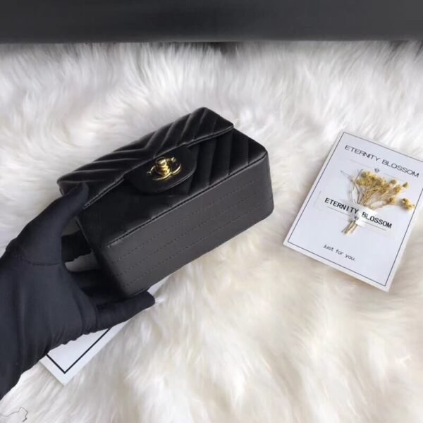 chanel-chevron-lambskin-17cm-classic-flap-bag-1115-3.jpg chanel-chevron-lambskin-17cm-classic-flap-bag-1115-3.jpg