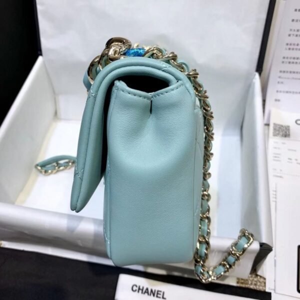 chanel-flap-bag-with-large-bi-color-chain-as1353-3.jpg chanel-flap-bag-with-large-bi-color-chain-as1353-3.jpg
