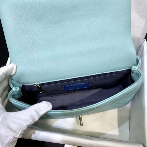 chanel-flap-bag-with-large-bi-color-chain-as1353-5.jpg chanel-flap-bag-with-large-bi-color-chain-as1353-5.jpg