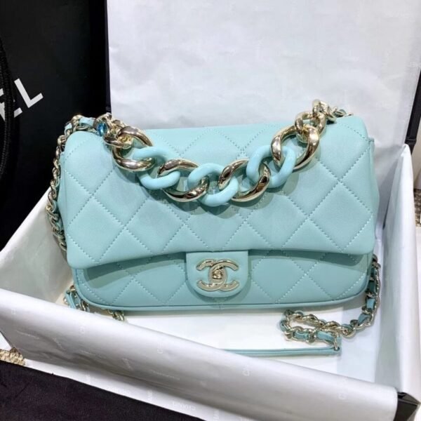 chanel-flap-bag-with-large-bi-color-chain-as1353.jpg