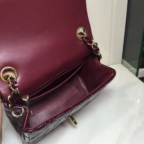 chanel-pantent-leather-17cm-classic-flap-bag-1115-6.jpg chanel-pantent-leather-17cm-classic-flap-bag-1115-6.jpg