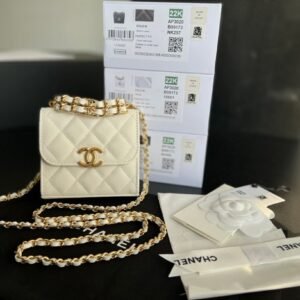 Replica Chanel Clutch High Quality Copy With Chain