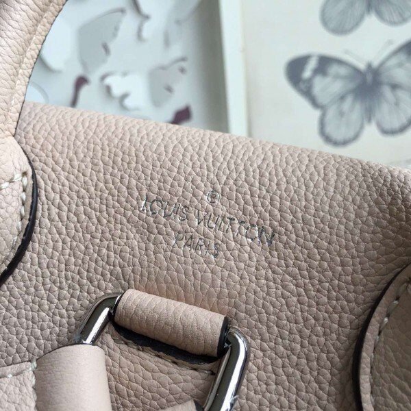 m41817-4.jpg m41817-4.jpg