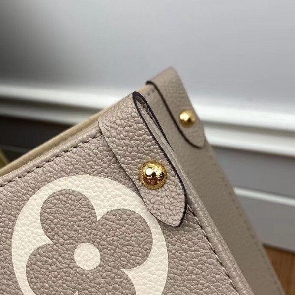 m45494-9.jpg m45494-9.jpg