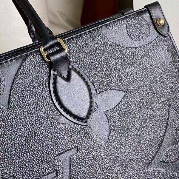 m45595-4.jpg m45595-4.jpg