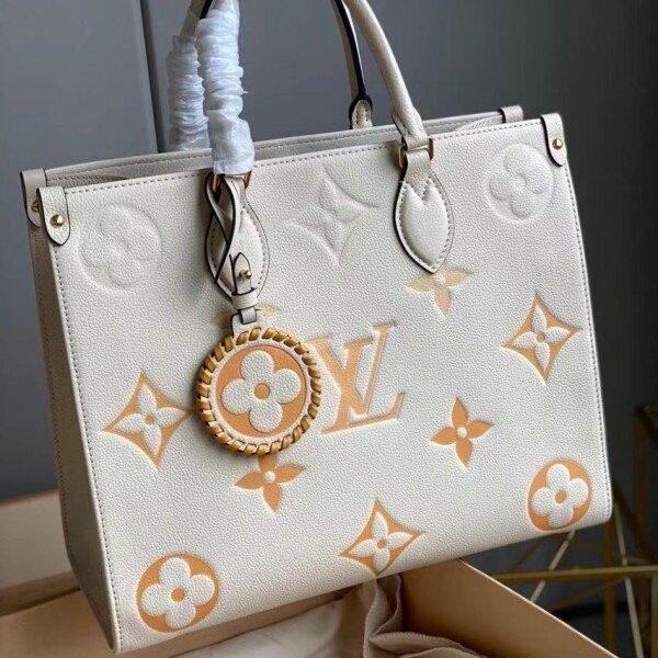 m45717-1.jpg m45717-1.jpg