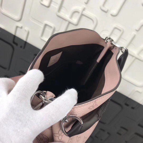 m50033-6.jpg m50033-6.jpg