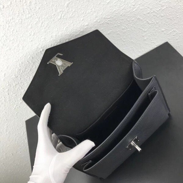 m51418-7.jpg m51418-7.jpg