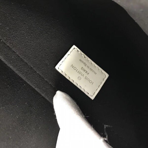 m53333-5.jpg m53333-5.jpg