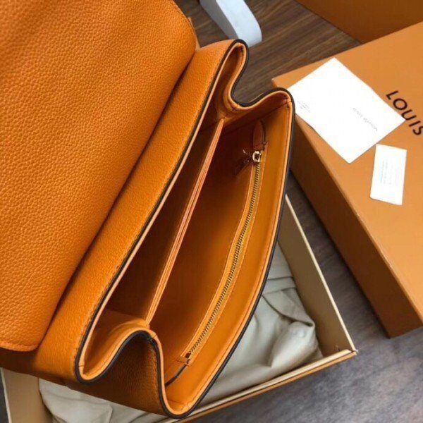 m53818-6.jpg m53818-6.jpg