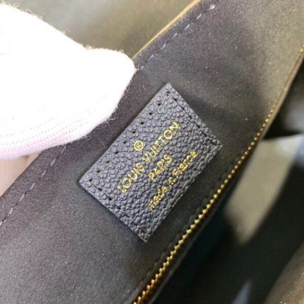 m53944-5.jpg m53944-5.jpg