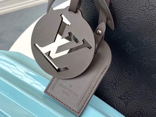 m56073-5.jpg m56073-5.jpg