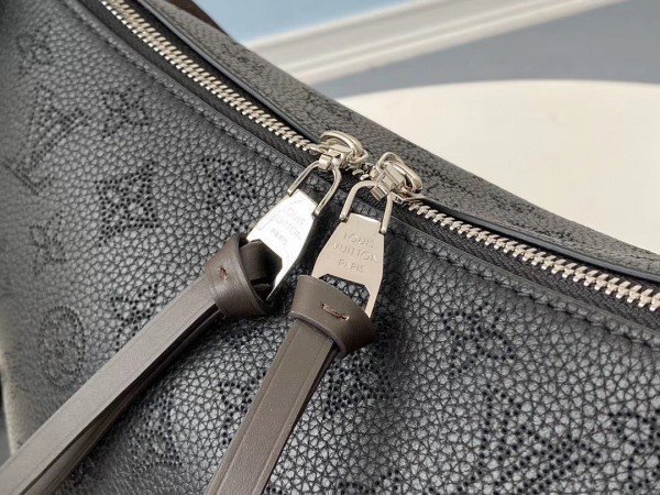 m56073-6.jpg m56073-6.jpg