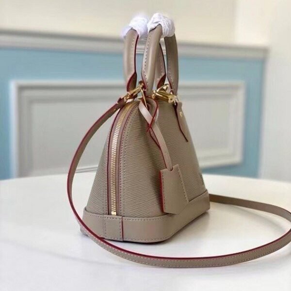 m57028-2.jpg m57028-2.jpg