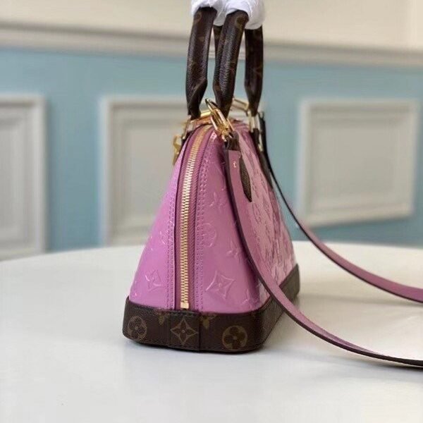 m90583-2.jpg m90583-2.jpg