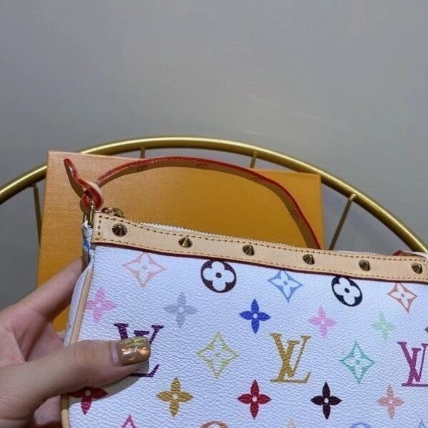 m92649-4.jpg m92649-4.jpg