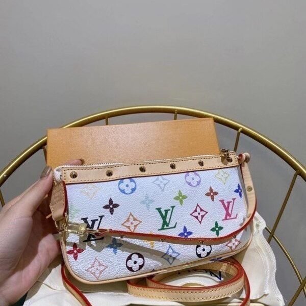 m92649-9.jpg m92649-9.jpg