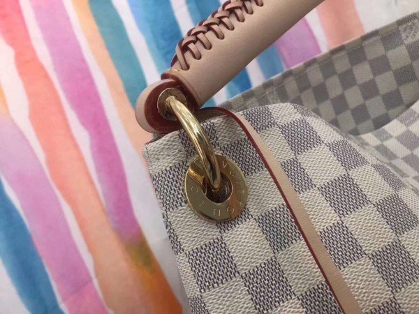 n41174-7.jpg n41174-7.jpg